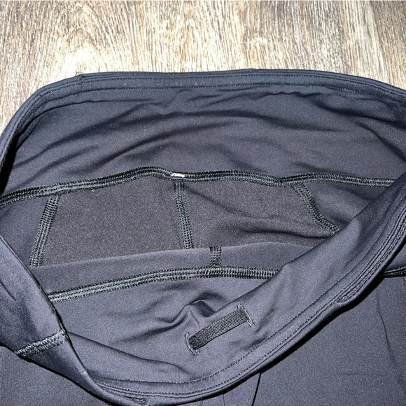 Lululemon Leggings with Mesh Detail and Pockets - Picture 9 of 10